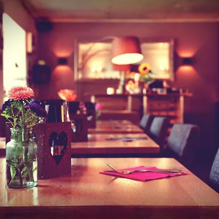 Melbo's Hotel